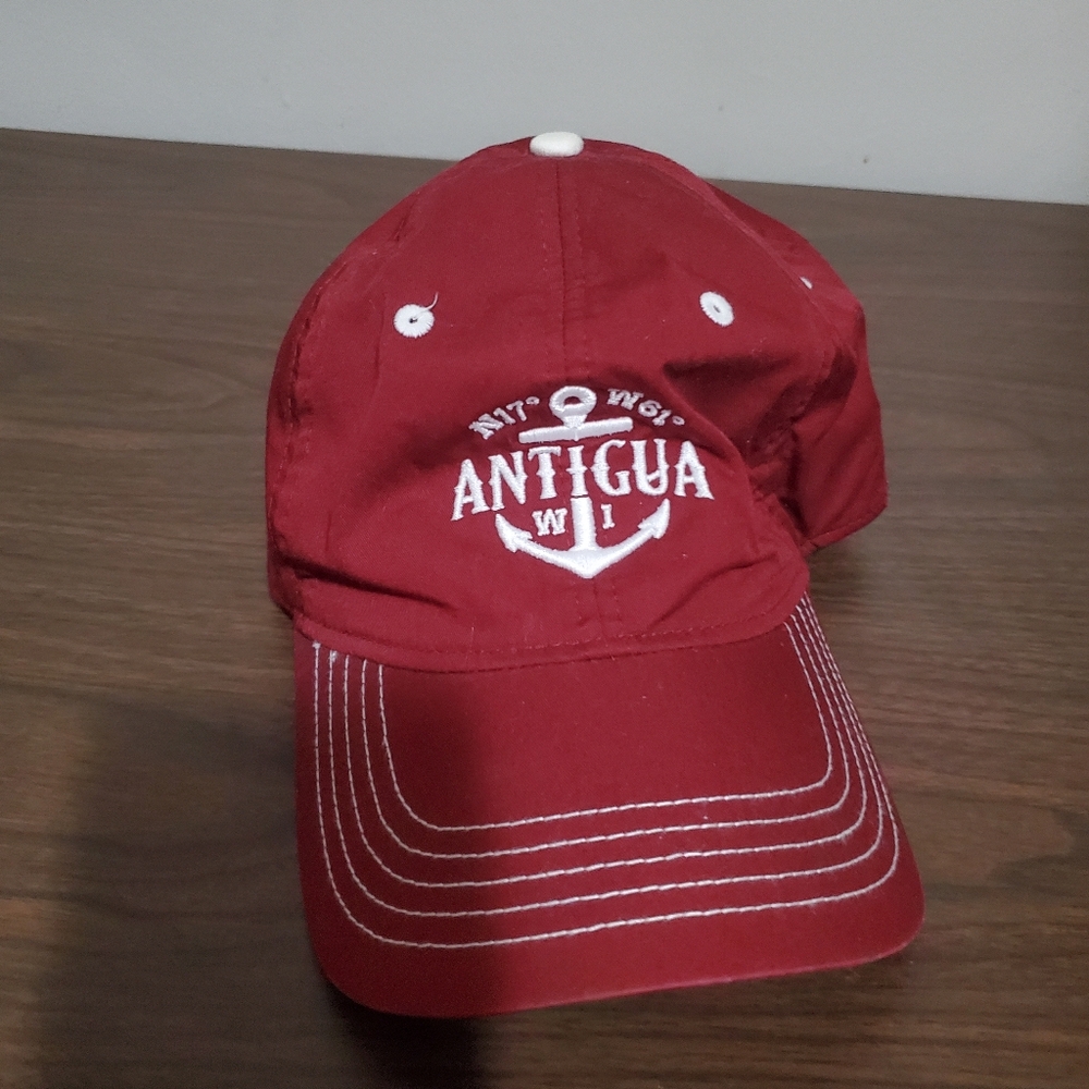 "Like New" Men's Ahead Antigua No. 17 Wi.Hat